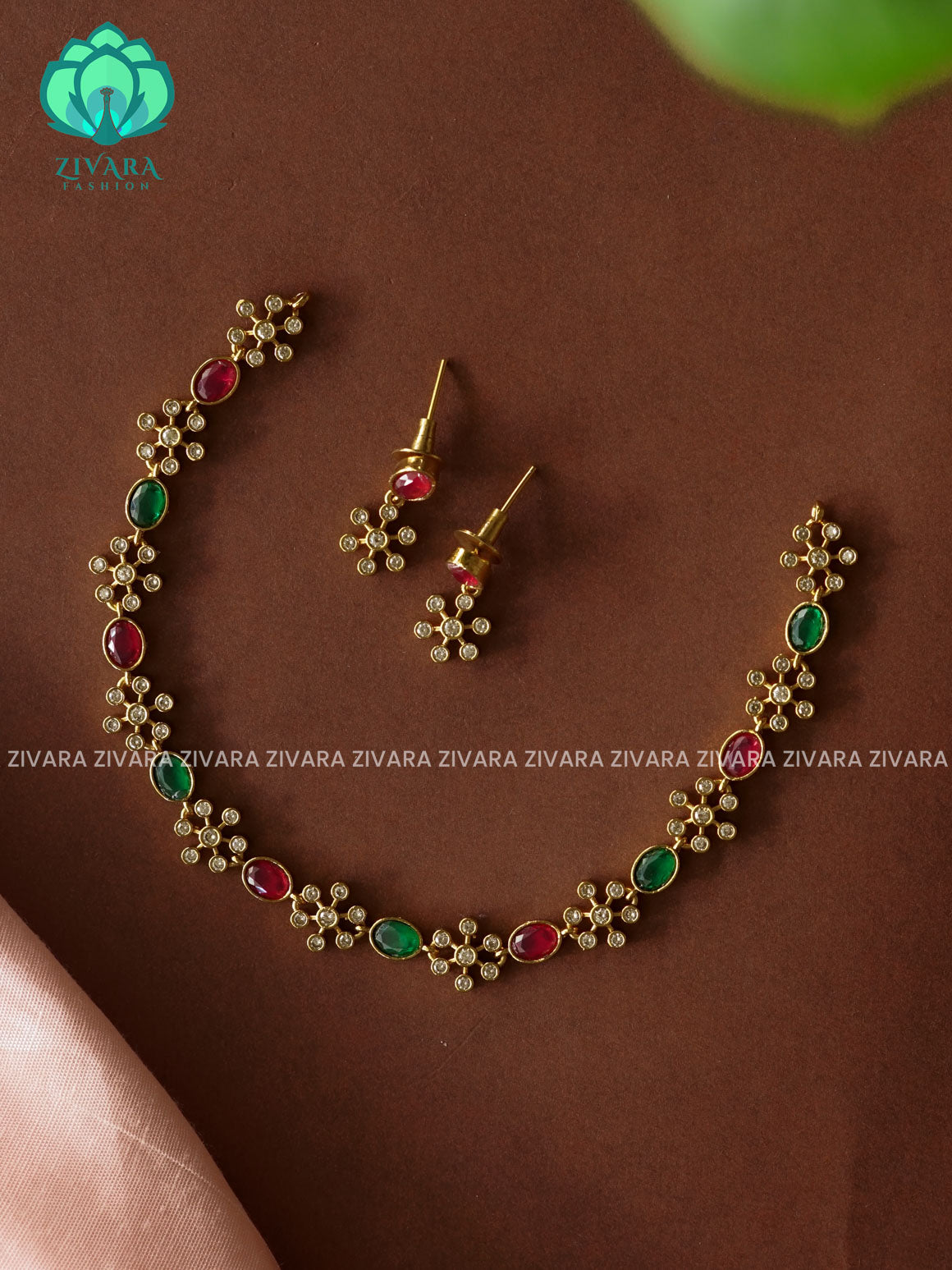RUBY GREEN - MOTIF FREE - stylish and minimal elegant neckwear with earrings- Zivara Fashion